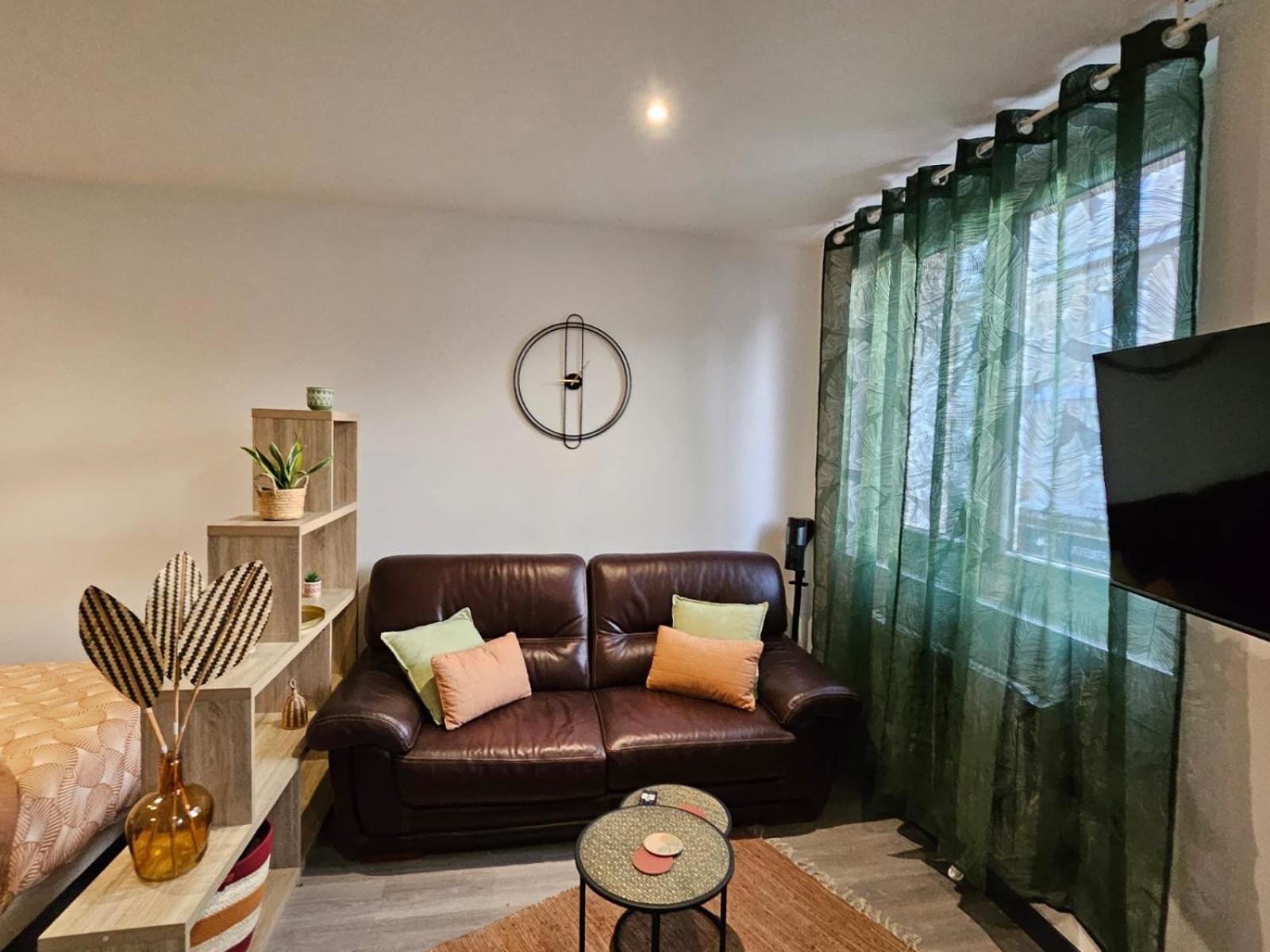 Nassau2 F1 Appartement Beauvais Buitenkant foto